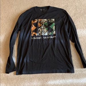 Men’s under armour T-shirt